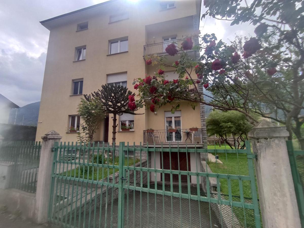 Tirano Express Luxury Apartments 外观 照片