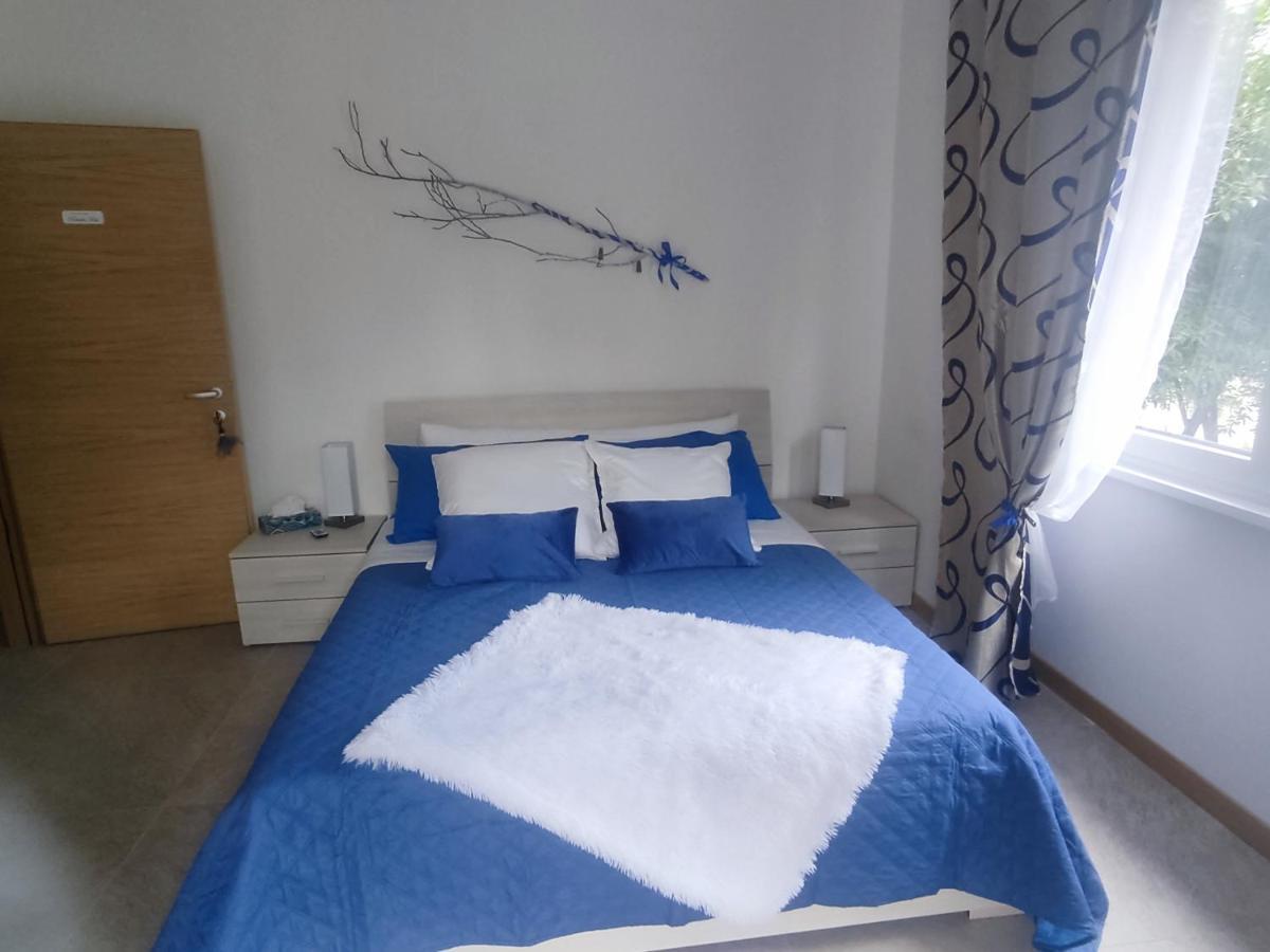 Tirano Express Luxury Apartments 外观 照片