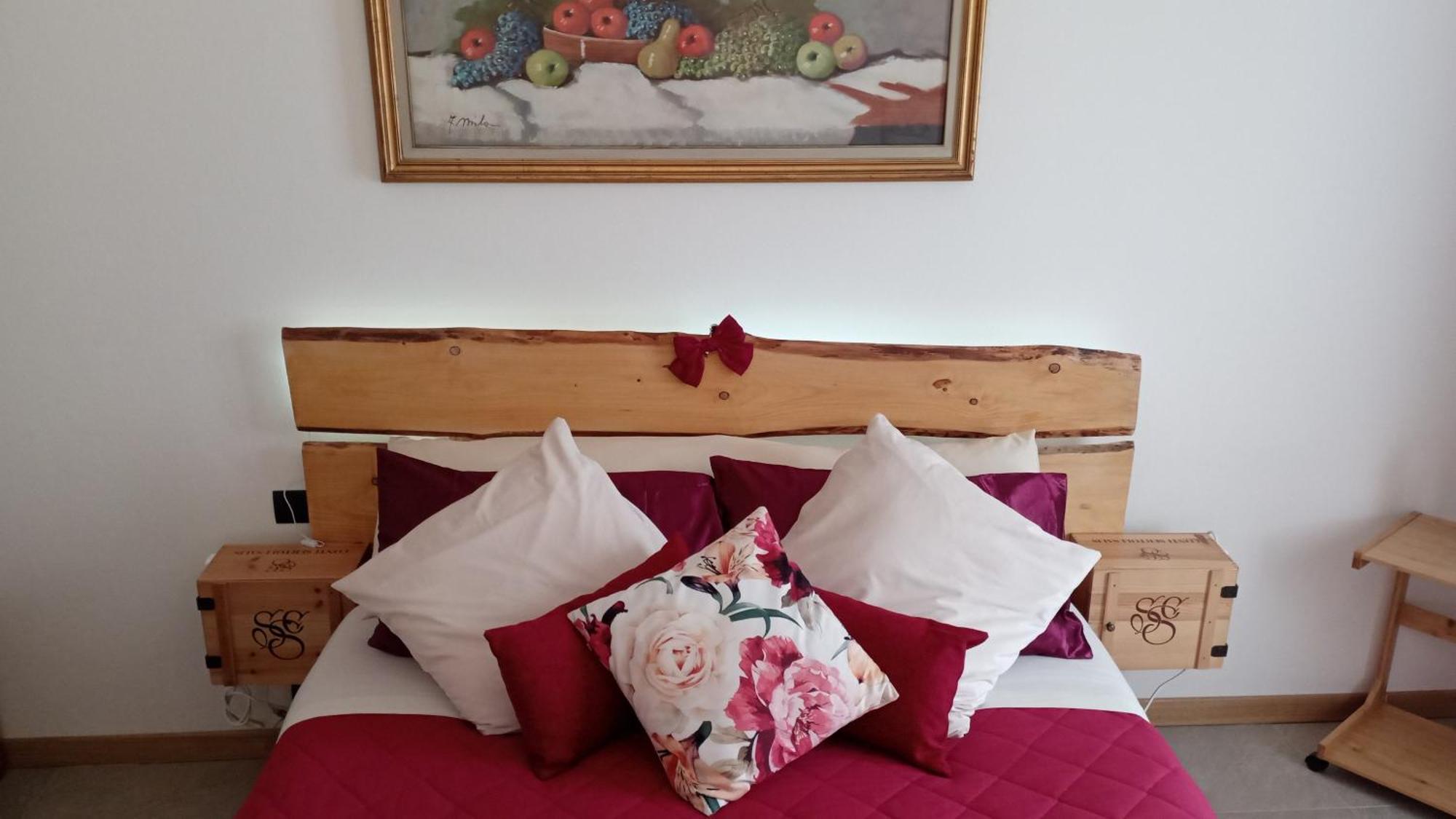 Tirano Express Luxury Apartments 外观 照片